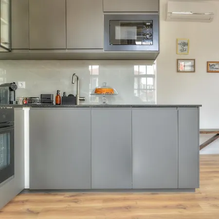 Elegant House Moderno No Centro Da Appartement Chaves