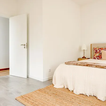 Апартаменты Elegant House Moderno No Centro Da *