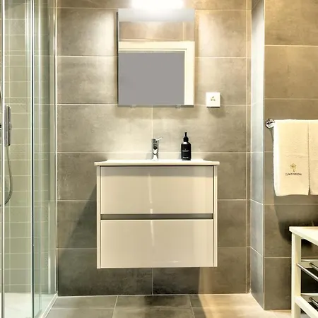 Elegant House Moderno No Centro Da