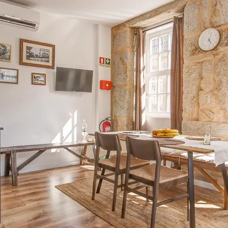 Elegant House Moderno No Centro Da Апартаменты Шавиш