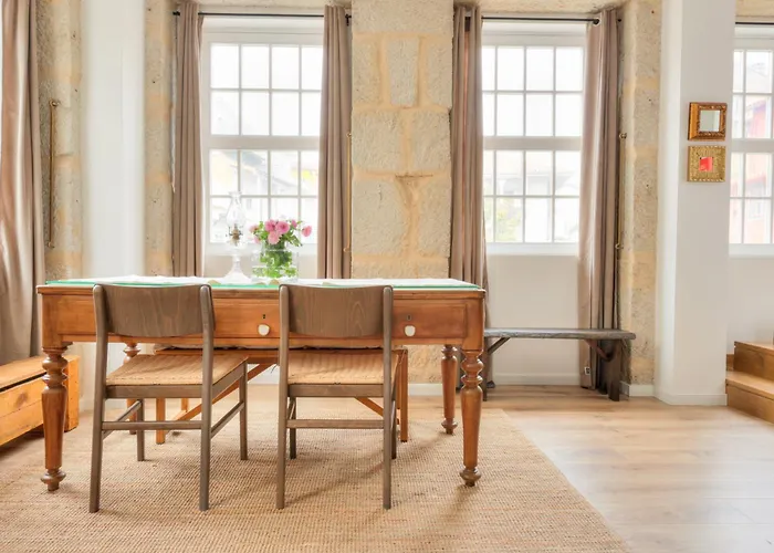 Elegant House Moderno No Centro Da *