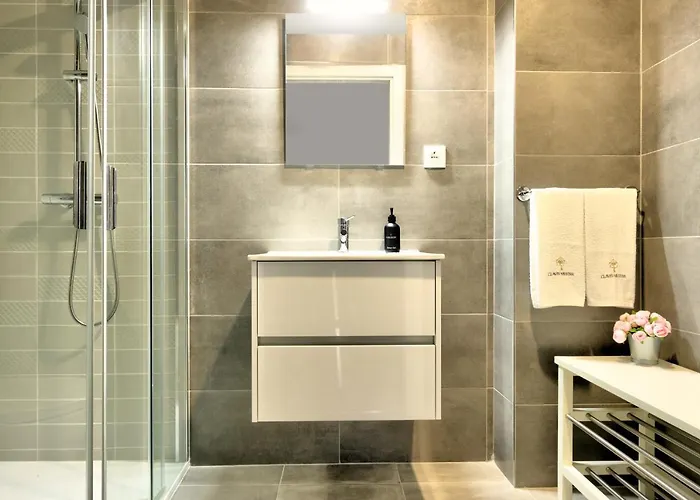 Elegant House Moderno No Centro Da